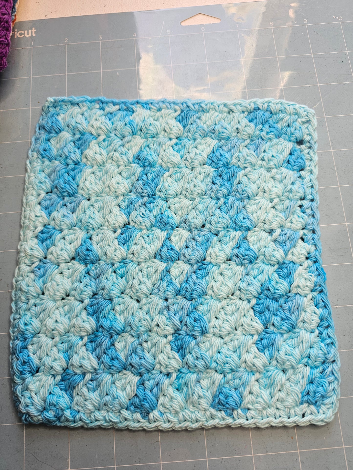 Handmade dishcloth Apr20253